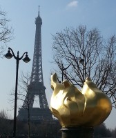 La tour eiffel à Paris, destination de la mission france pour des jeunes entrepreneurs du quebec